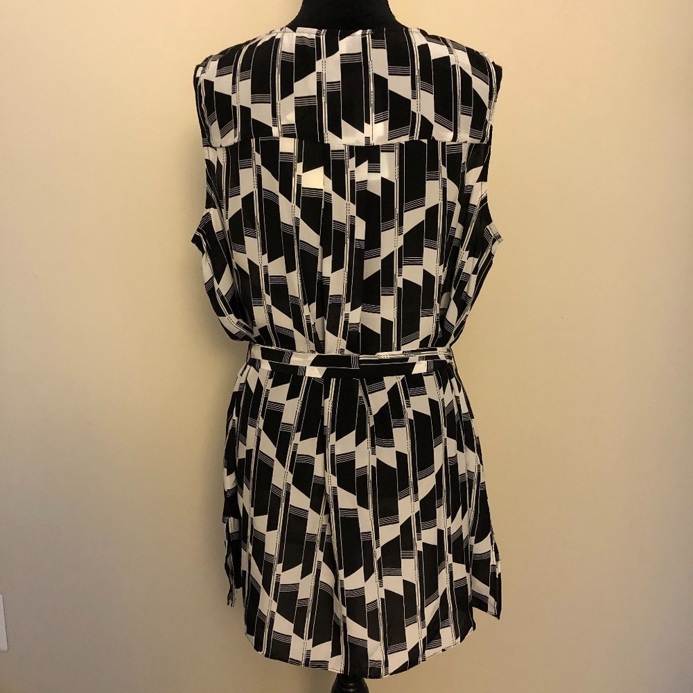 41 Hawthorn Jaylyn Belted Silk Tunic - Picture 5 of 8